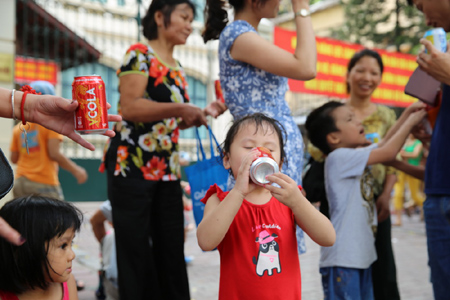 Nước ngọt, bánh mì miễn phí ngày Quốc khánh